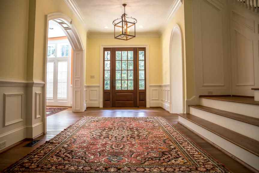 4 Ways to Identify High-Quality Area Rugs